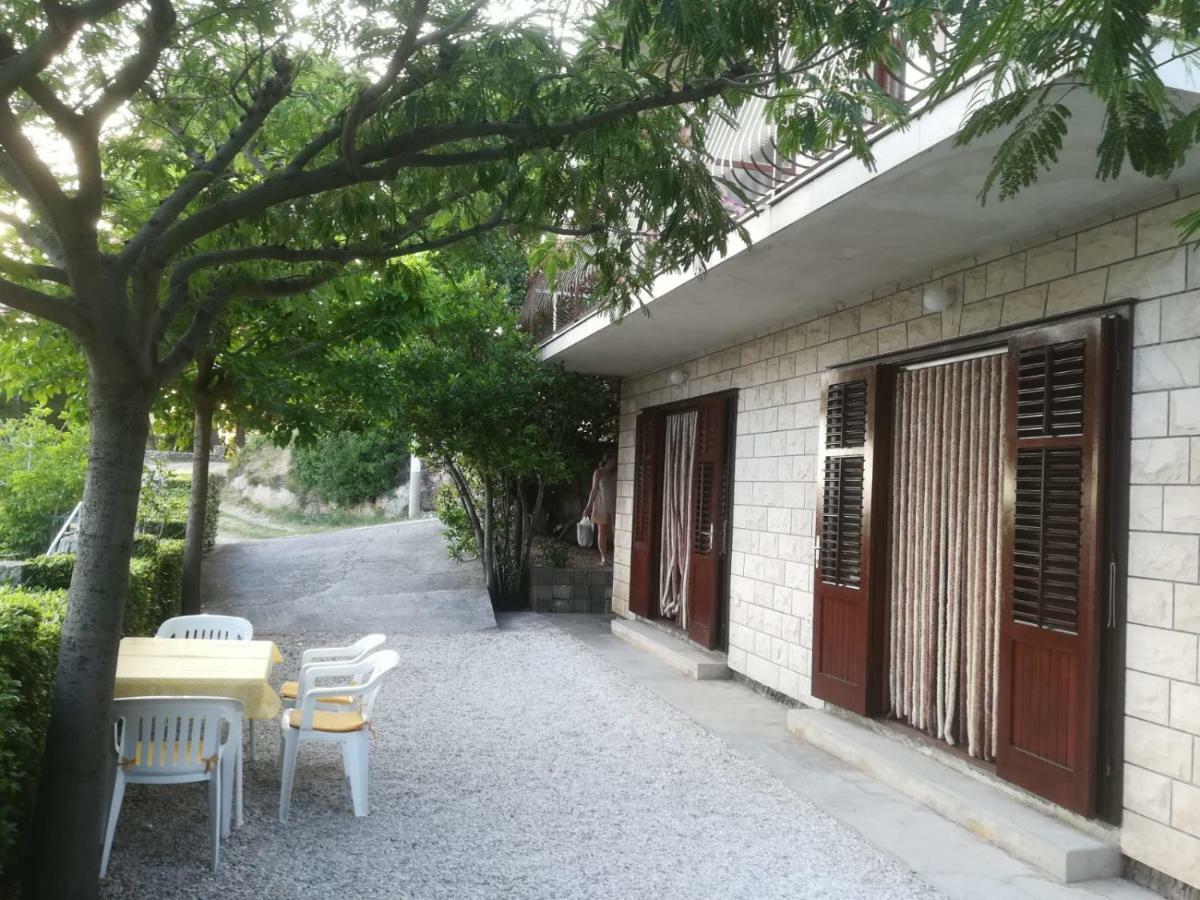 Apartmani Ujdur Omiš Extérieur photo