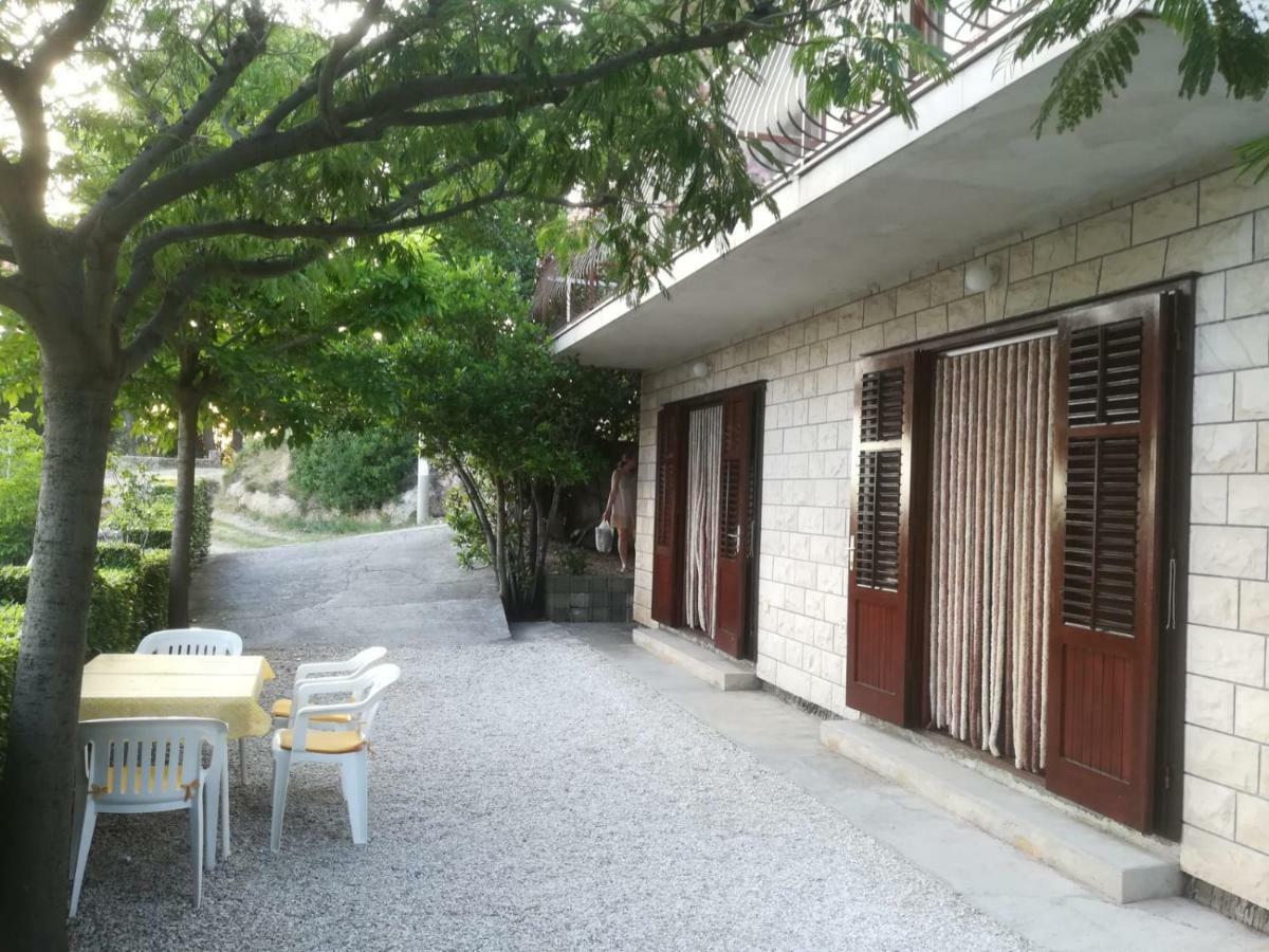 Apartmani Ujdur Omiš Extérieur photo