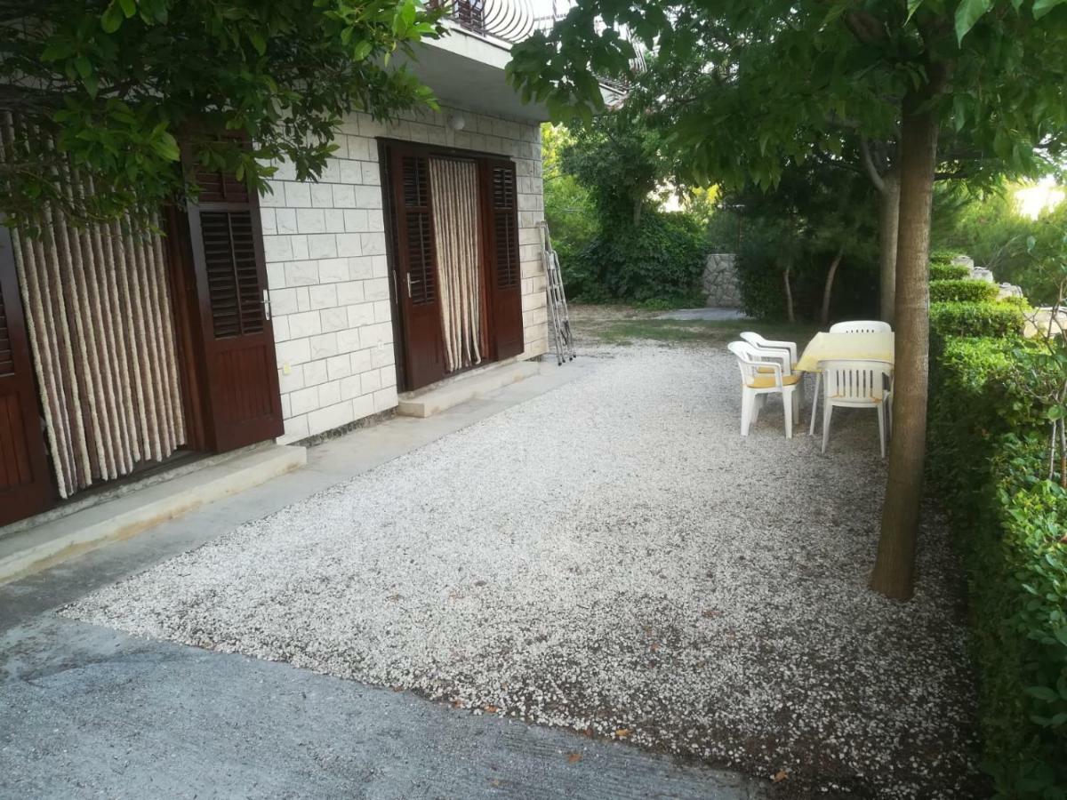 Apartmani Ujdur Omiš Extérieur photo