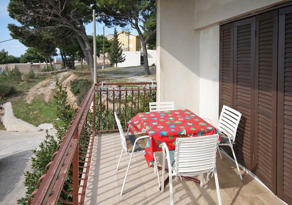 Apartmani Ujdur Omiš Extérieur photo