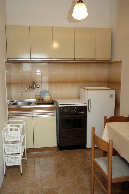 Apartmani Ujdur Omiš Extérieur photo
