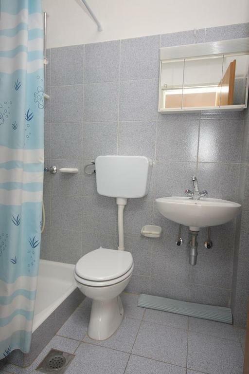 Apartmani Ujdur Omiš Extérieur photo