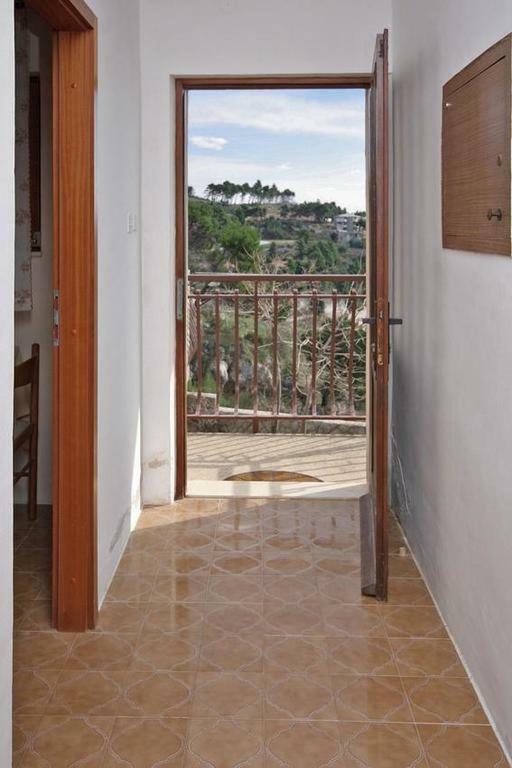 Apartmani Ujdur Omiš Extérieur photo